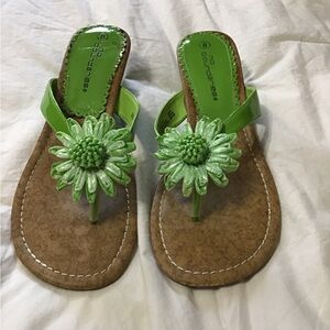 Women’s size 8 no boundaries Thong heeled Sandals